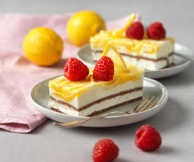 Frischkäse-Zitrus-Milch-Schnitte