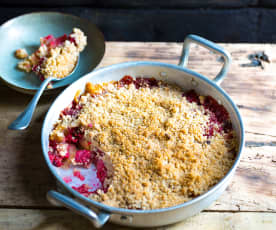 Crumble pommes-framboises-coco