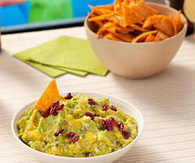 Guacamole mit Mango und Cranberrys