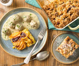 Menü: Faschierte-Bällchen mit Rahmsauce und Erdäpfel-Kürbisgratin; Zwetschkenkuchen