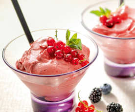 Mousse glacée aux fruits rouges