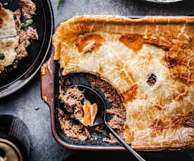 Etli ve Biralı Turta