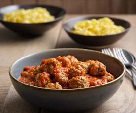 Hackbällchen in Tomatensauce