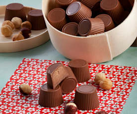 Bombons de creme de chocolate e avelã