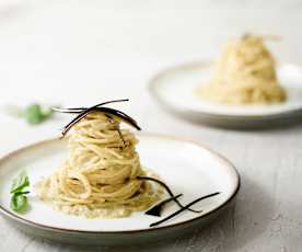 Spaghettinester mit Auberginencreme