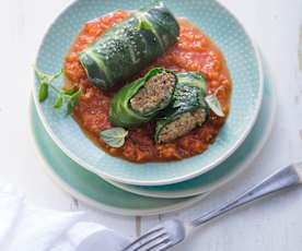 Mangold-Röllchen mit Tomatensauce