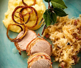 Schweinefilet mit Sauerkraut und Kartoffelpüree