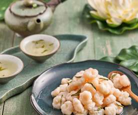 Stir Fried Prawns with Dragon Well Tea (Longjing Tea Prawns)