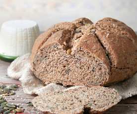 Pane integrale ai semi vari