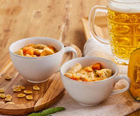 Straccetti di tacchino alla birra con zucca e salvia