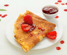 Crêpes senza lattosio ripiene di confettura