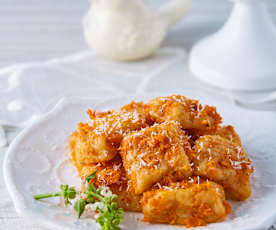 Ñoquis con salsa de tomate y albahaca