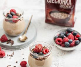 Deser z nasionami chia z cieciorką i gorzką czekoladą