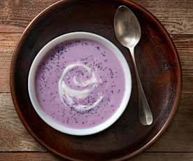 Vellutata al cavolo viola e kefir