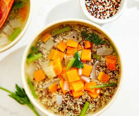 无油藜麦蔬菜汤