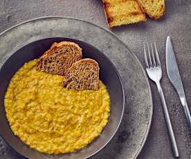 Zuppa di cereali e lenticchie a Cottura Lenta