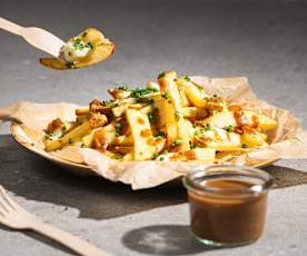 Frytki z sosem i serem (Poutine)