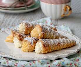 Custard horns