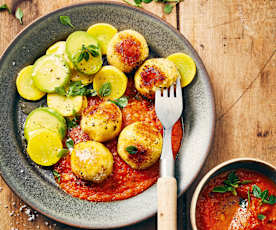 Boulettes lentilles corail-coco et sauce tomate