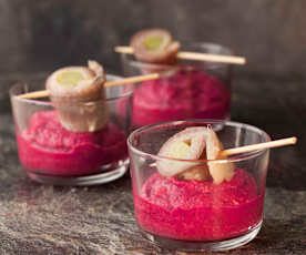 Spuma di barbabietola con aringhe