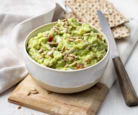 Lauwarmer Avocado-Ei-Aufstrich