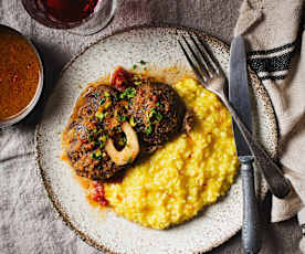 Slow Cooked Kalbsbeinscheibe mit Safran-Risotto