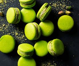 Macarrones de pistache con ganache de pistache