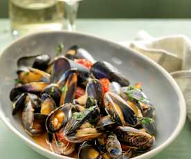 Mussels in Spicy Tomato Sauce