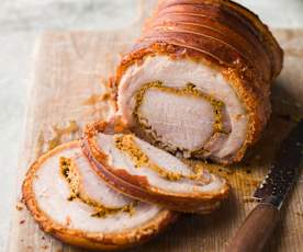 Rôti de Porc farci (Porchetta) à l'Orange, au Fenouil, au Piment et à la Sauge