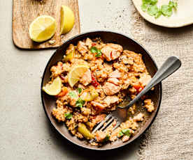 Arroz de salmão e cogumelos