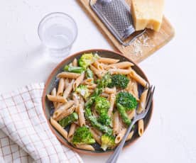 Penne aux asperges et au brocoli