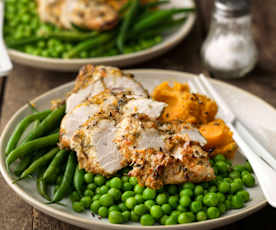 Pollo a la jamaicana con puré de batata y verduras