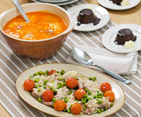 Menú: Garbanzos con chorizo. Contramuslo de pollo al ajillo con cherrys y guisantes. Flan de chocolate