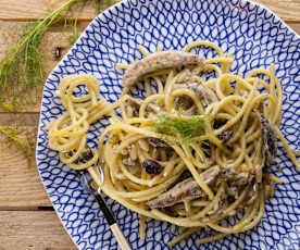 Pasta con le sarde (Pasta chi sardi)