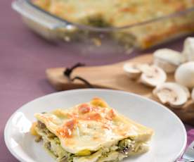 Lasaña de calabacín y champiñones con queso de cabra