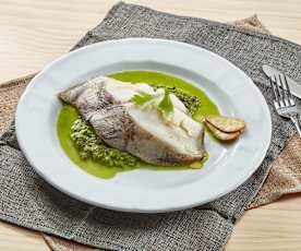 清蒸比目魚佐菠菜醬