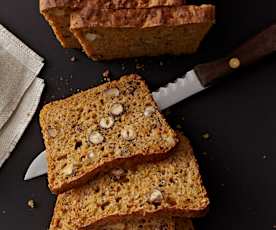 Möhren-Nuss-Brot