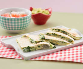 Quesadillas de espinacas y alcachofas