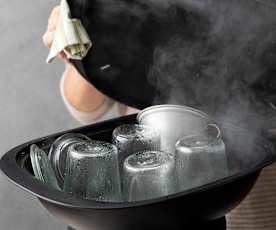 Einmachgläser gründlich reinigen