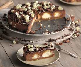 Tarta de flan de chocolate con profiteroles