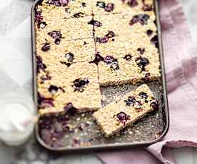 Baby-friendly Blueberry Oatmeal Fingers