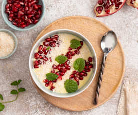 Mango smoothie bowl