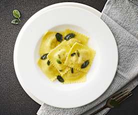 Ravioli ricotta e spinaci