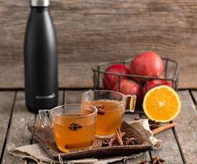 Bezalkoholowy grzaniec pomarańczowo-jabłkowy