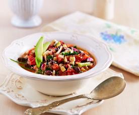 Sałatka na ciepło z fasolą i kukurydzą