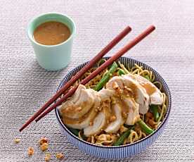 Nouilles au poulet sauce sésame