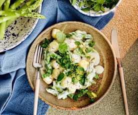 Gnocchi mit grünem Spargel und Zitronenrahm