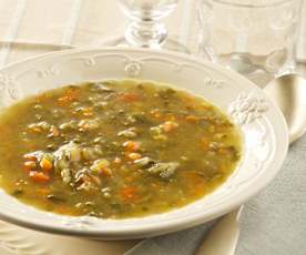 Sopa juliana con verduras frescas