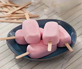 Polos de semifrío de frambuesa