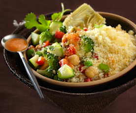 Couscous mit Gemüse und Tomatensauce